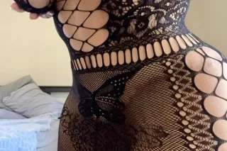 THICK Asian/latina AVAILABLE!d... - Image 2