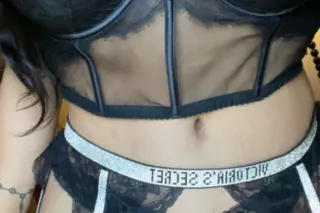 THICK Asian/latina AVAILABLE!d... - Image 1