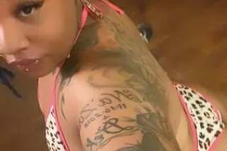 HAVE ME OVER😍😜 UBER OR LYFT OU... - Image 1