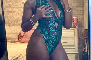 OUTCALLS👅😮‍💨🍫🍭 Let’s Play 👅🍫😩🍭 Highly Skilled Exotic Top Tier Beauty 🤩 - Image 5