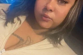 Natrually Sexy 🫦 Thick & Juicy 😏🥰 - Image 1