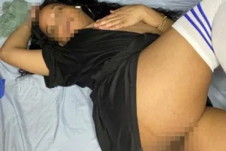 Petite Exotic and Fit. Deep Th... - Image 3