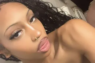 Petite😍💦𝐁𝐞𝐚𝐮𝐭𝐢𝐟𝐮𝐥 𝐂𝐚𝐫𝐚𝐦𝐞𝐥 𝐁𝐞𝐚𝐮... - Image 2