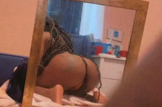 👏🏾 BIG BOUNCY SOFT ASS THAT CLAPS BACK 👏🏾 - Image 4