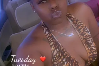 New in town 👄 Always free to m... - Image 4