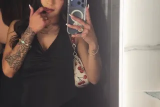 Currently only available for facetime shows and content 💌 - Image 6