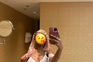 Petite and Curvy Curlyhead 🥰 - Image 5