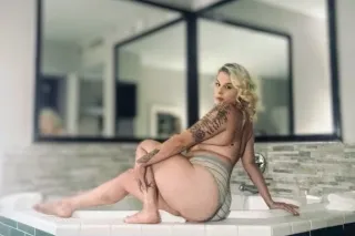 💗 the women you been waiting for 💗 Si hablo espanol 💕 - Image 2