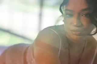 Jada in town - Image 5