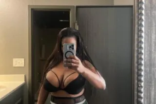 👑Cuban vixen 🎉🍑🍑 curvy 🍆Looking for a good time 🍆🍆Call me - Image 1