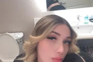 Juicy Blonde here NOW💋 duos 👯♀... - Image 4