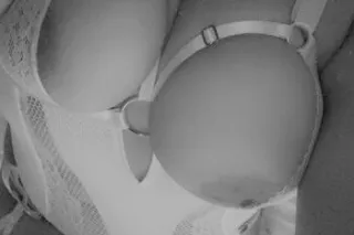 Your favorite 👑GILF - 34 - Image 3