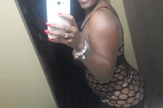 OUTCALLS ONLY I-94 WEST TRUCKER FRIENDLY - Image 3