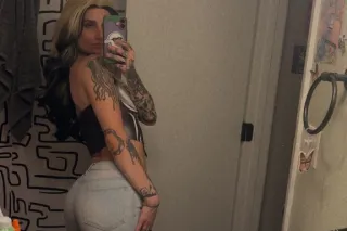 sexy blonde southern belle - 2... - Image 2