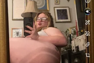 Thick Girl to Rock Your World ... - Image 1