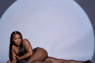 sweet & petite 💕🫦ebony dolll w... - Image 1
