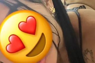 Hello love I’m very hot availa... - Image 1
