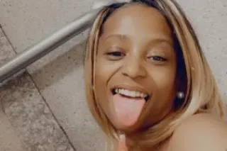 🥰 LEAVING LATER🥰 FUNSIZE BEAUTY💕I DONT KISS AN TELL💕 - Image 9