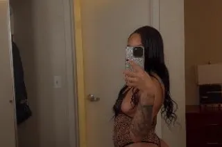 Prettyy Petite 💋💦🍑 - Image 1