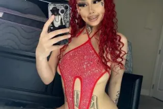 WET N READY LEGS WIDE OPEN 😍💦 - Image 8