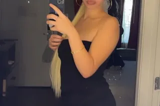 CUM SEE ME WHILE U CAN‼ 𝑪𝑹𝑬𝑨𝑴𝒀... - Image 2