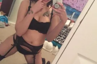 Only outcall - 28 - Image 1