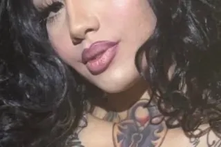 ALL NATURAL petite tatted Lati... - Image 1