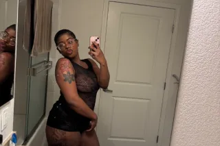 SEXY THICK EBONY - 24 - Image 2