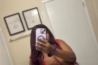 Looking for someone to make a little mischief with - Image 7