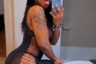 💦WET JUICY PUSSY THAT SQUIRTS 💦💦🥰 - Image 3
