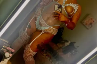 SEXY SATURSAY SPECIALS ✨✨ - 32 - Image 1
