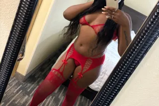 Hollywood Incalls 📲 Chocolate Freak 🍫💦 Let's Play 💋 - Image 6