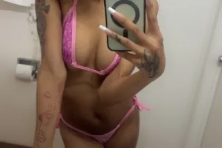 New To Town! Cum Show Me A Goo... - Image 2