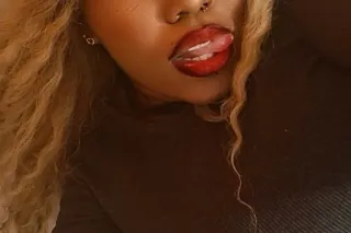 Im loving this weather cum play with and lets have sum fun let my water works wet the bed .Im back in Tempe so lets get 2gether and play 50 qv special so treat ur self!! Dont beat ur self!! - Image 5