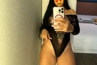 colombiana de medellin en CAMARILLO - Image 5