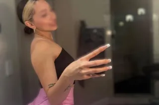 🍑🥵🔥PUSSY WET & TIGHT, READY TO... - Image 1