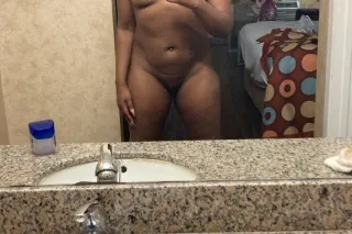 🥰🥰🥰💙👌🏽 spring break lets have ... - Image 4