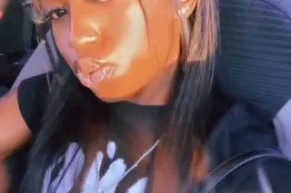 Looking to have fun . 😘 - 22 - Image 1