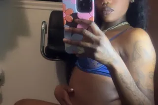 JAMAICAN GYAL AVAILABLE NOW 💦 - Image 8