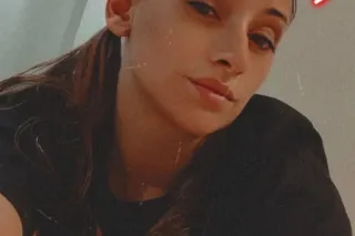 Pretty And Petite🧚♀ THROATGOAT... - Image 3