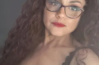 💋 Older Woman Experience - Image 3