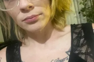 $35 live shower n stretch w/household items - Image 7