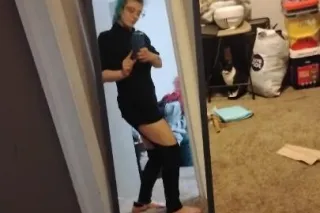 $35 live shower n stretch w/ho... - Image 1