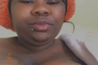 Warm, Wet tight Grip 😩 - 22 - Image 1