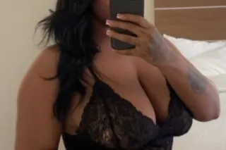 SHORT TIME HERE 🥰. SQUIRTER😋😋!... - Image 1