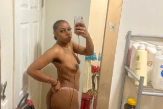 💗 Pretty young slim thick Ebon... - Image 3
