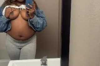 🥴 PUSSY PRETTY N TIGHT😩 FUCK M... - Image 4
