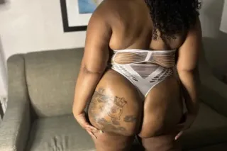 im back in town 😘 come play in... - Image 1