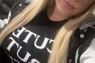 Hot tatted up blonde - 32 - Image 2