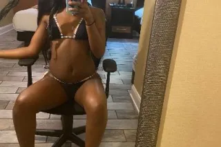 sexy fun size chocolate 🍫💦 outcalls📲 - Image 4